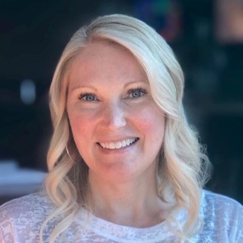 Mary Lynn Stuckey Headshot Image